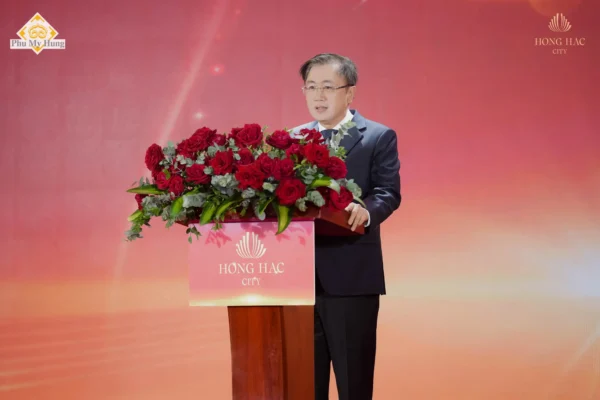 Anh TRƯƠNG QUỐC HƯNG - P.Tổng Giám Đốc Công ty TNHH Phát triển Phú Mỹ Hưng phát biểu ra mắt dự án