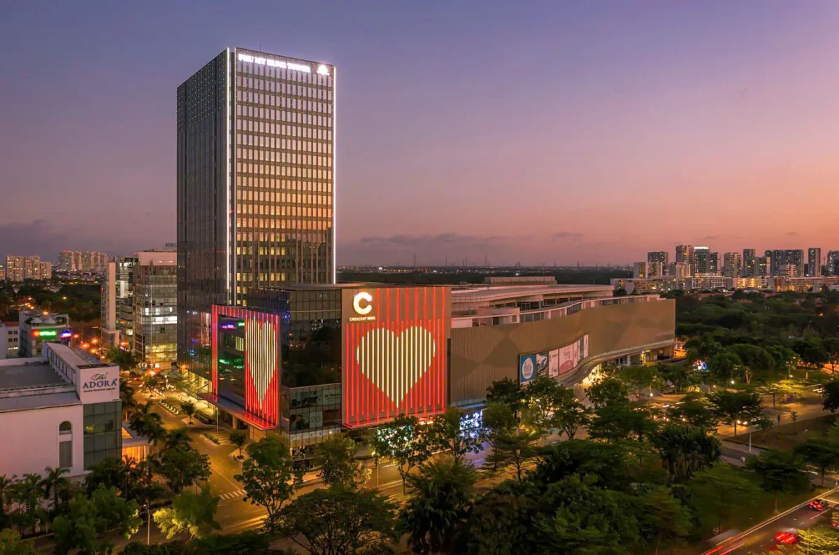 Tòa nhà Phú Mỹ Hưng Tower và trung tâm thương mại Crescent Mall tại Phú Mỹ Hưng - Quận 7