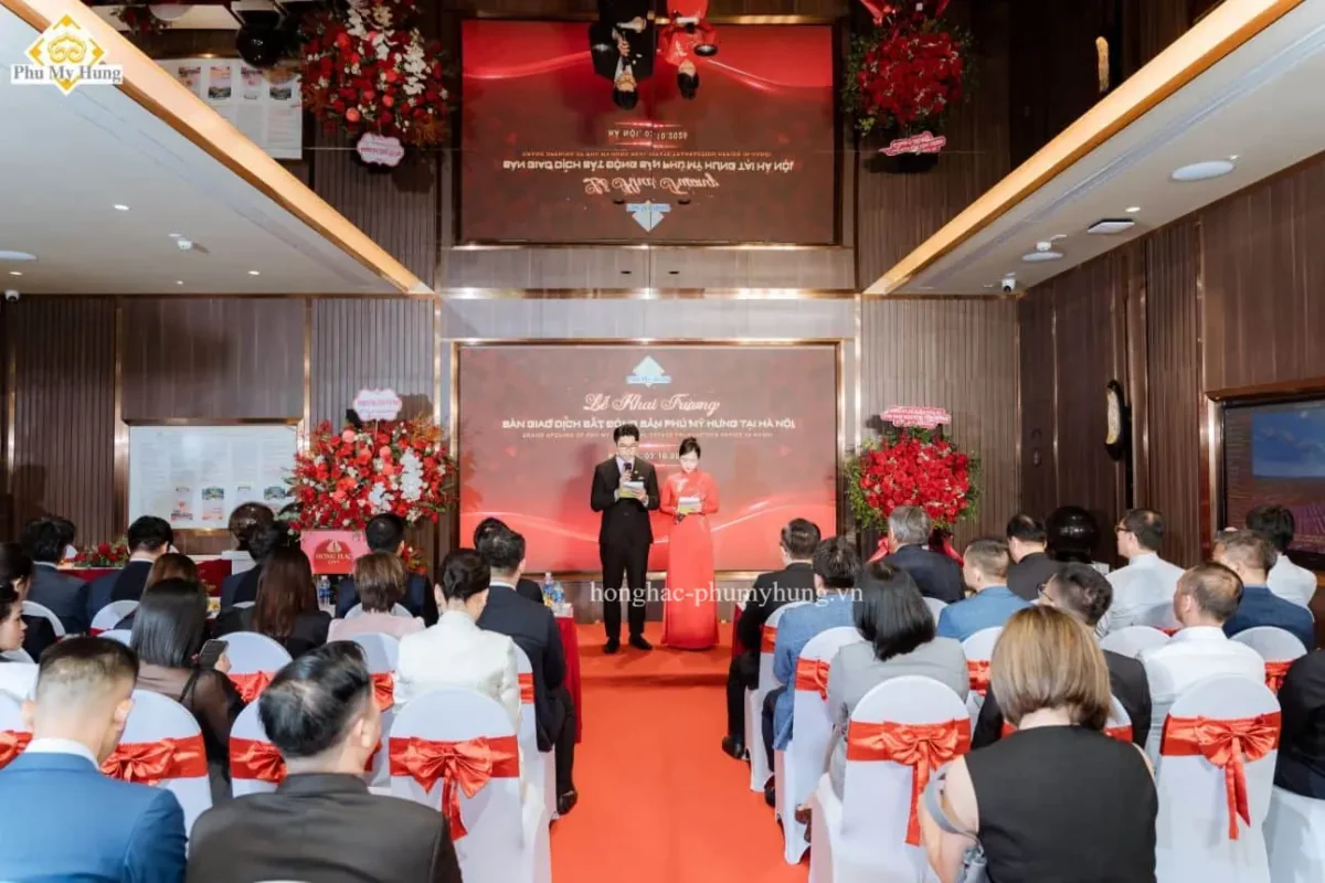 Phú Mỹ Hưng chính thức khai trương Sàn Giao dịch Bất động sản tại Hà Nội – Bước tiến chiến lược đưa Hồng Hạc City vươn xa 24 phu my hung khai truong van phong ha noi 1