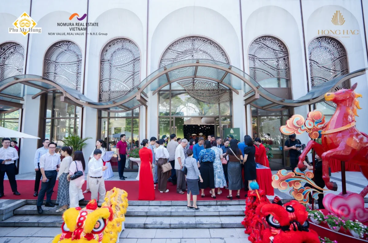Những Khoảnh Khắc Ấn Tượng Tại Sự Kiện Khai Trương Nhà Mẫu Hồng Hạc City 28 du an hong hac city khai truong 4